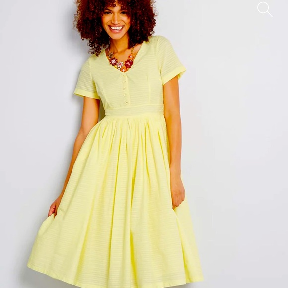 Modcloth Fabulous Fit & Flare Shirt Dress in buttercup daffodil yellow 🌼 - Picture 3 of 17